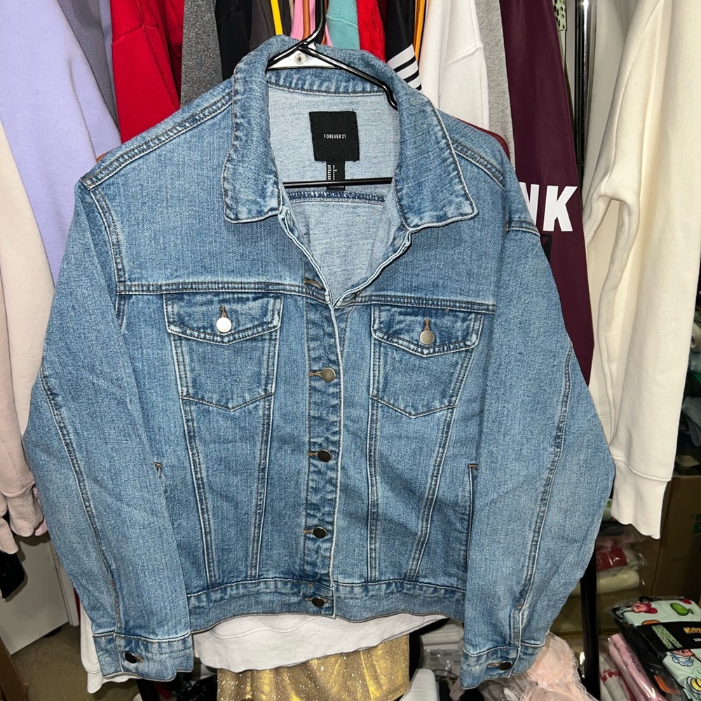 Forever 21 Blue Jean Jacket Relaxed Fit with design on back